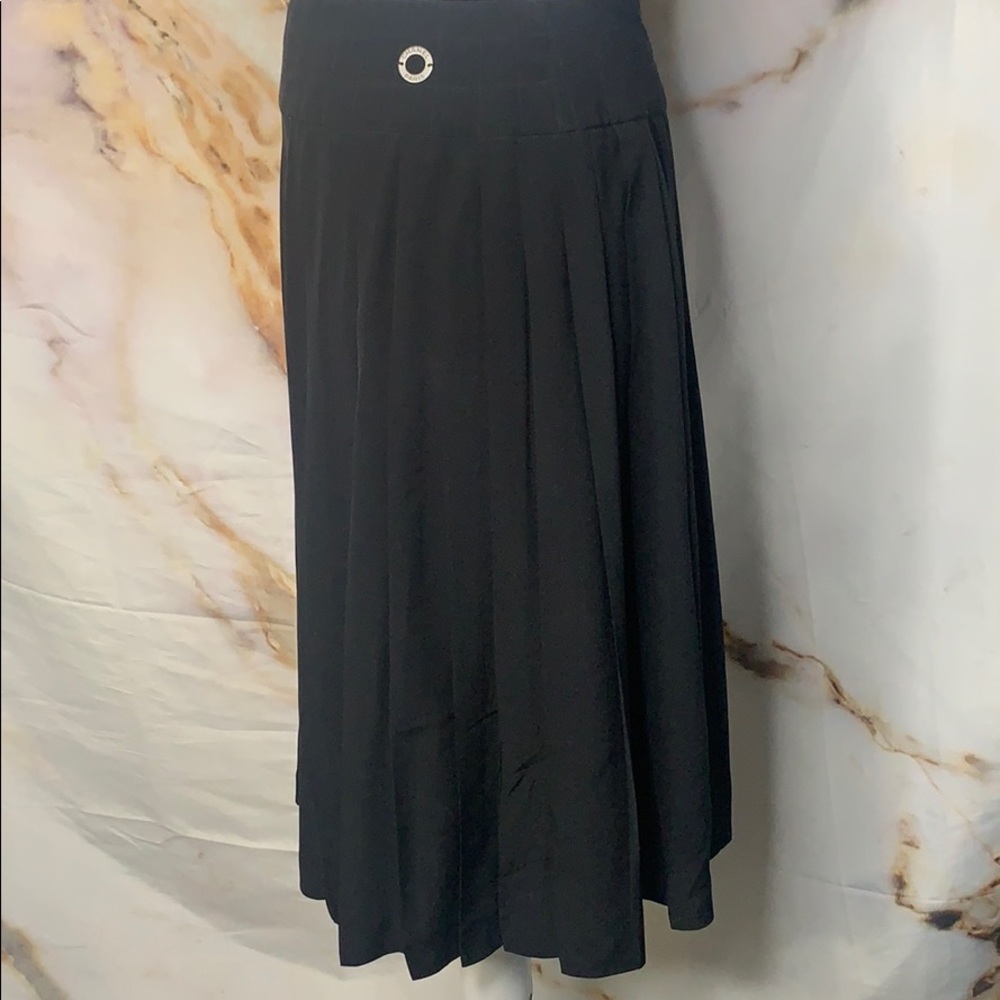 100% silk authentic Chanel black classic skirt - Picture 2 of 9